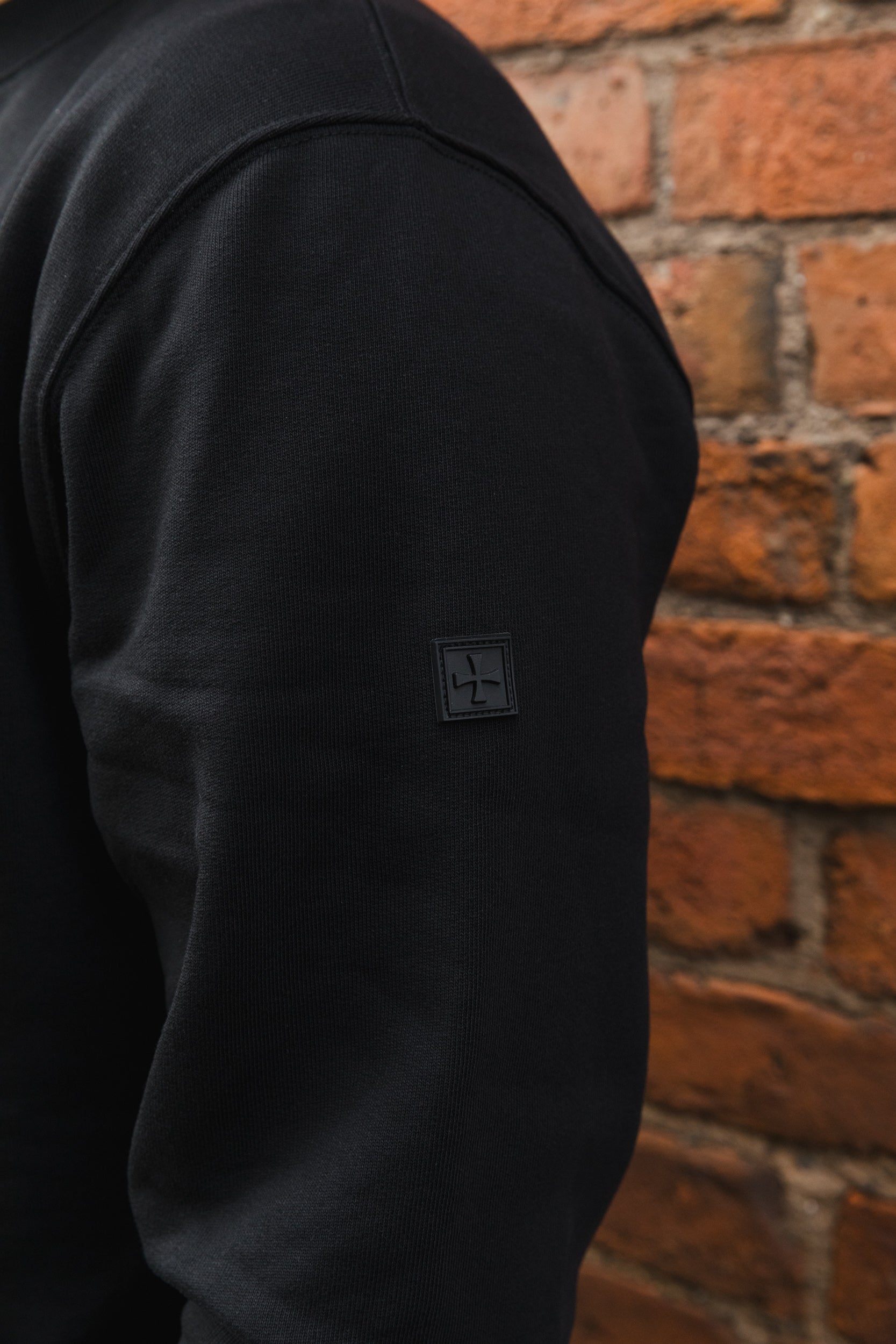 GHOST SWEATER :: ZWART
