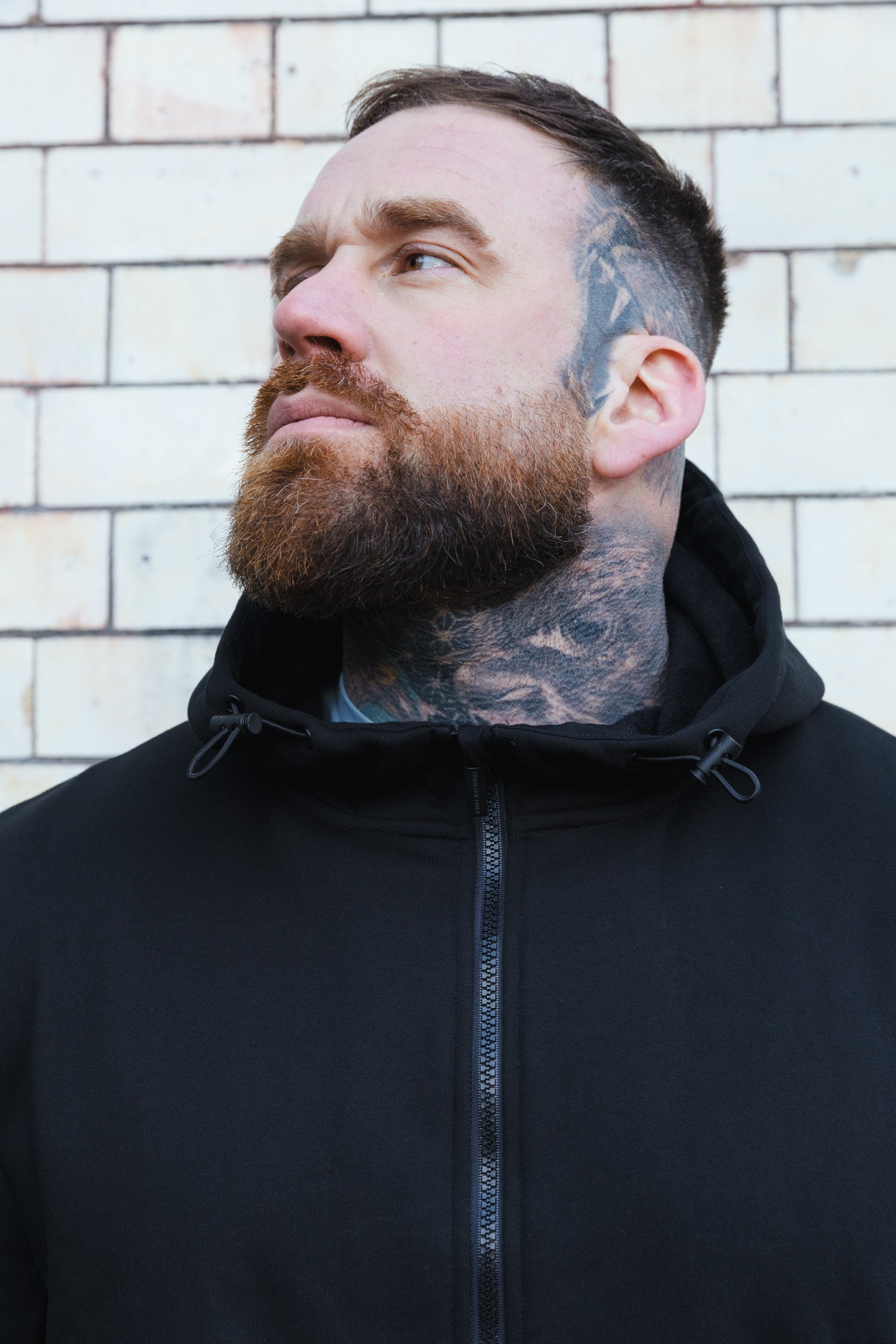 MORELLO HOODIE :: ZWART