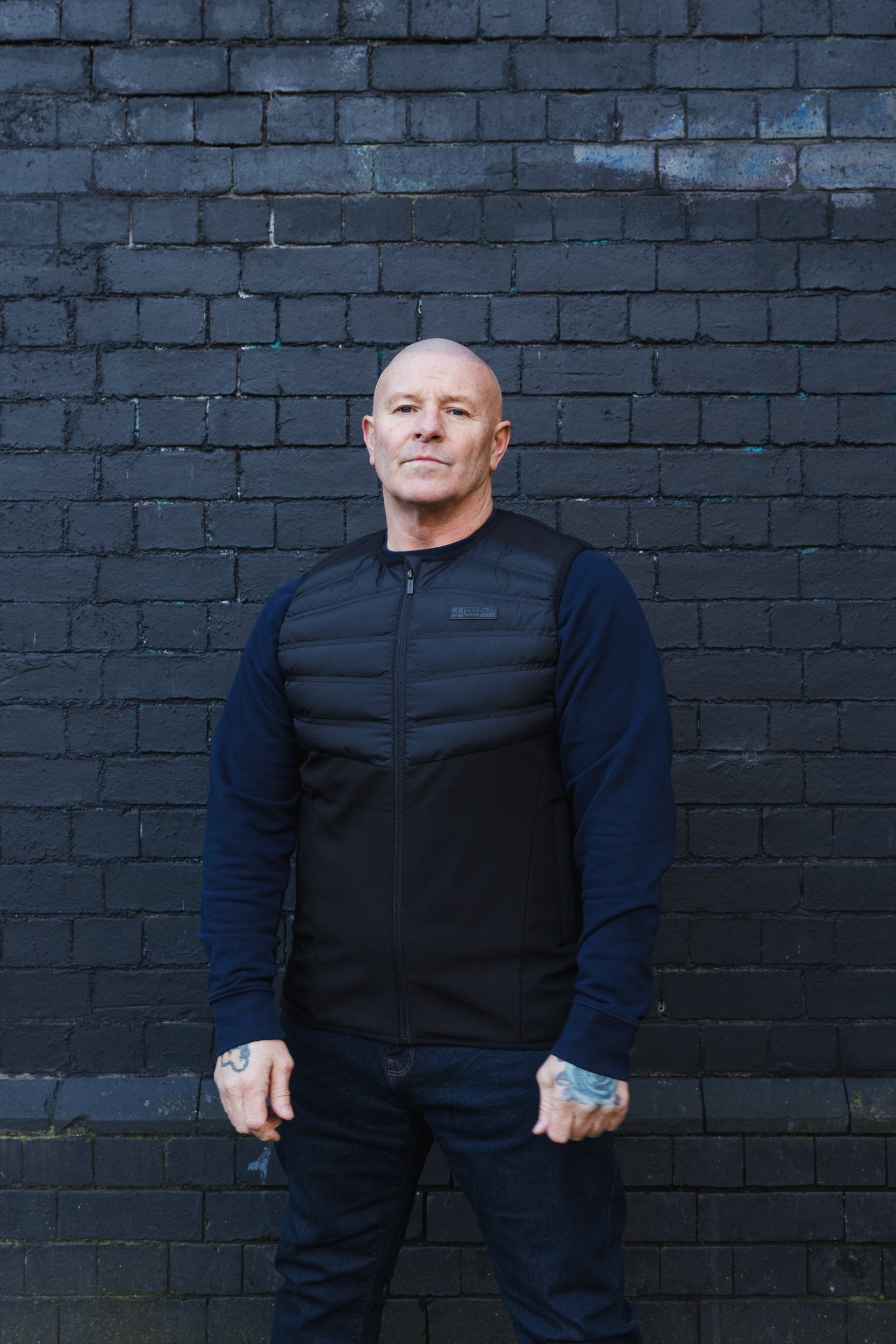 FRANCO HYBRID GILET :: ZWART