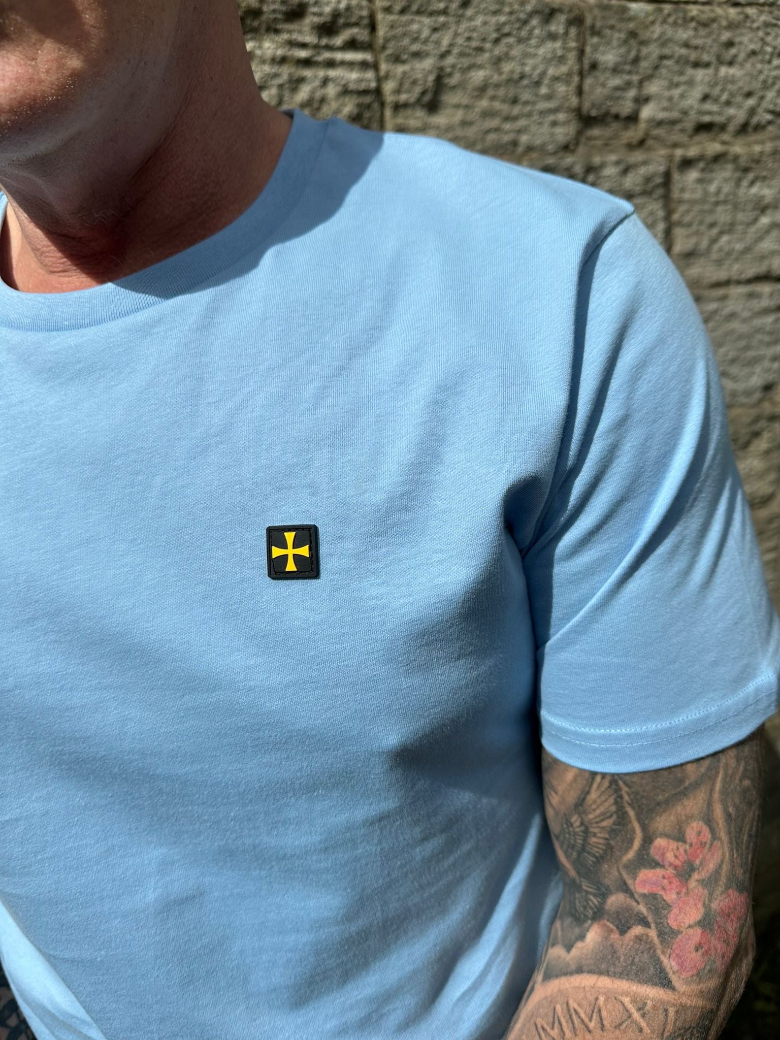 CREW TEE :: SKY BLUE