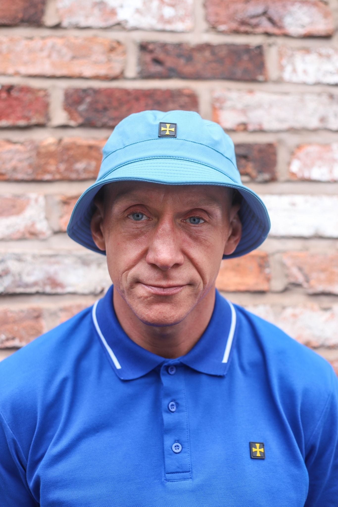 CULT BUCKET HAT :: BLAUW