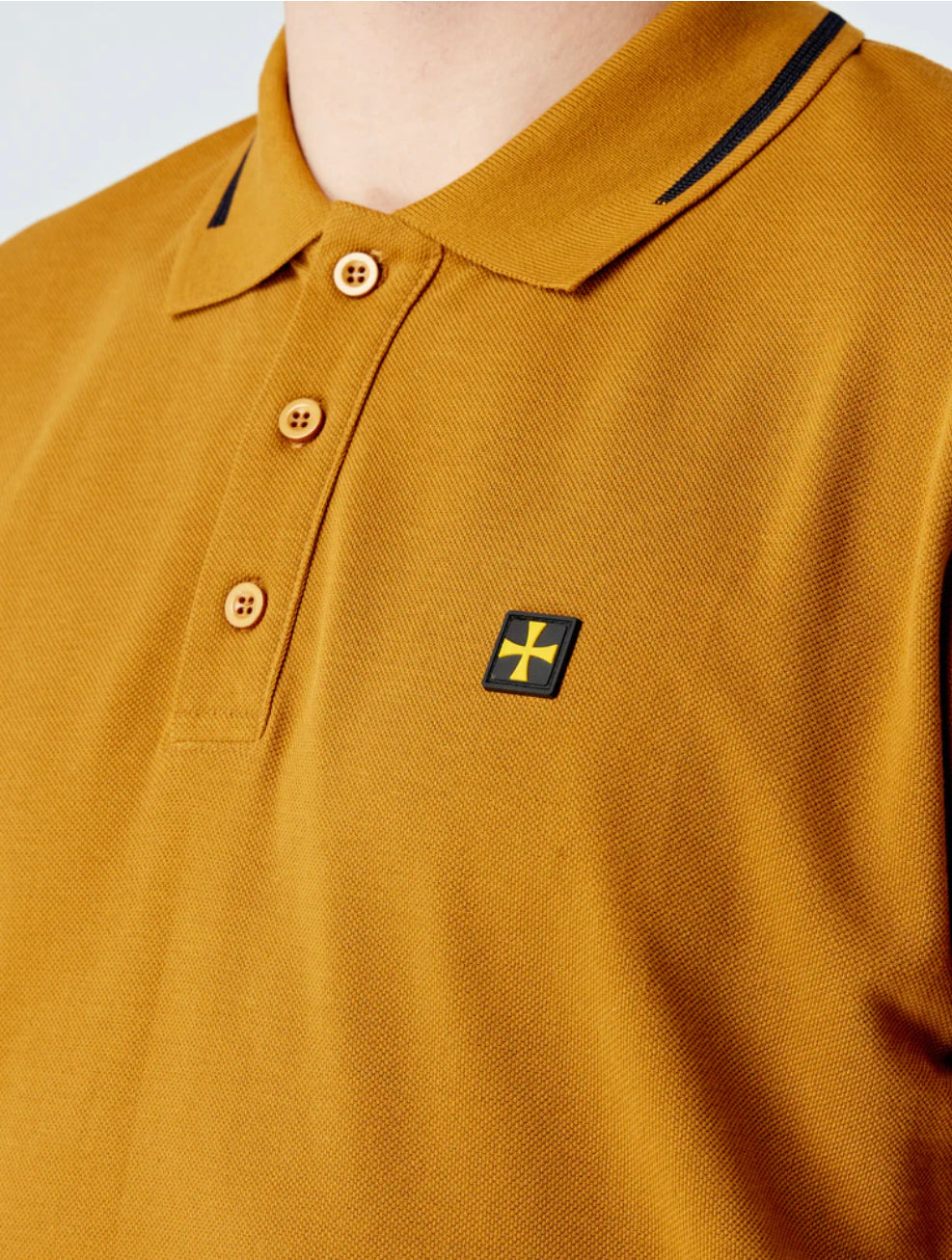 PREMIUM PIQUE POLO :: CUMIN/ZWART